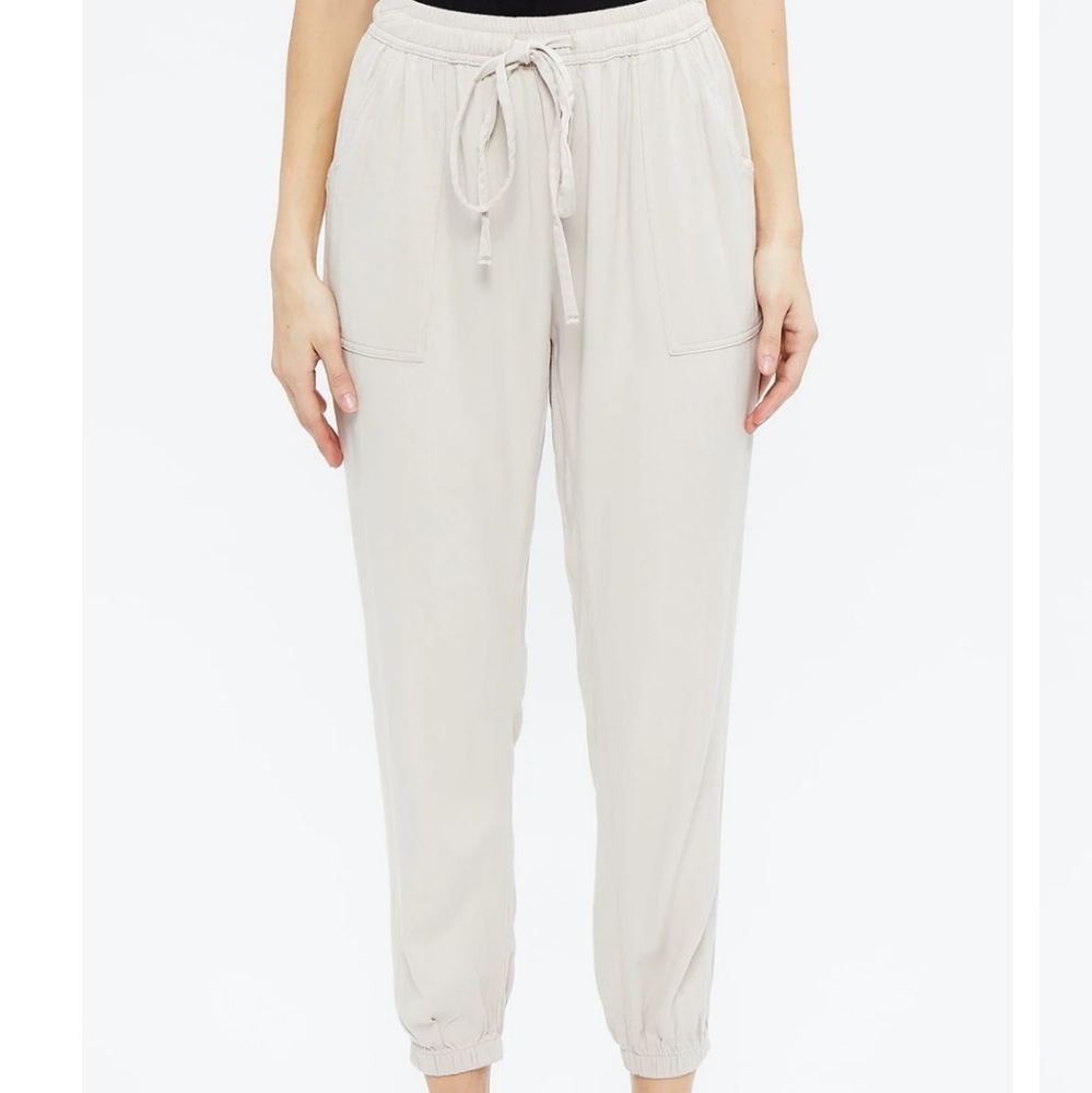 Bluenotes Basic Joggers in Beige 🆕️ - Picture 3 of 5